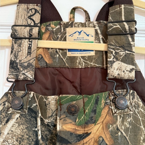 New Blue Mountain Kids' Insulated Bib Overalls - Picture 5 of 12